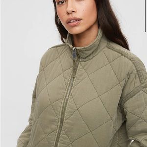 Gap 100% Recycled Quilted Jacket
